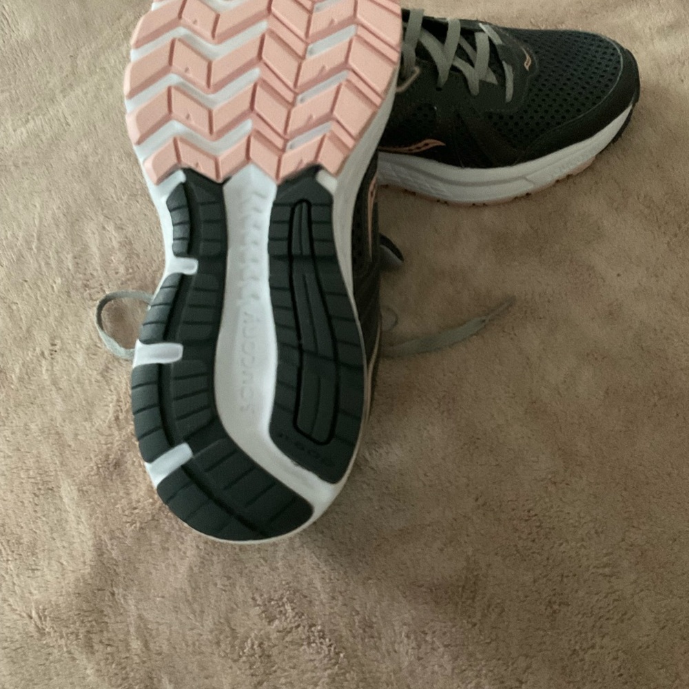 Saucony Women's Shoes - Black and Pink